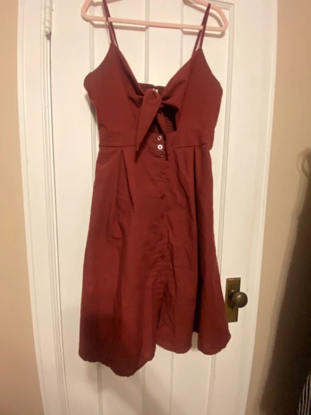 Woman’s ecowish size large burgundy tie front spaghetti strap midi dress